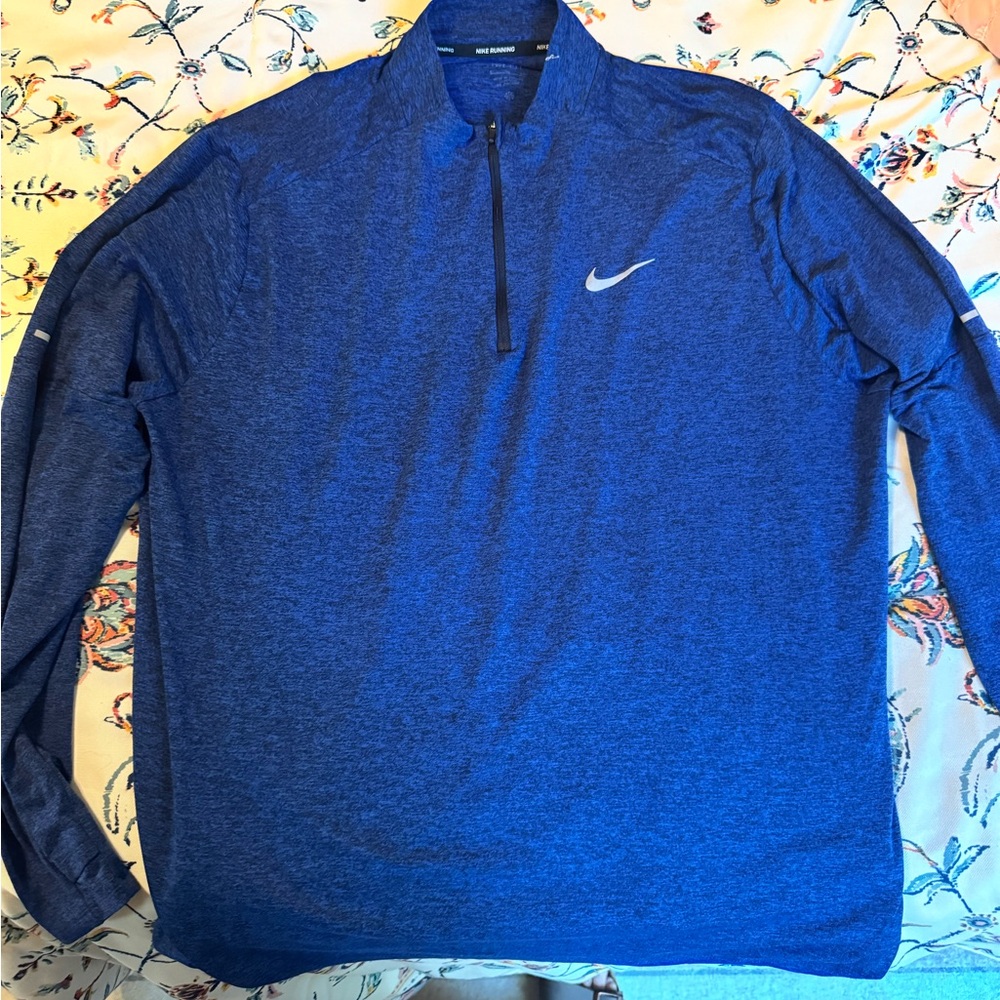 NIKE Men’s Dri-Fit 1/2 Zip Element Running Top